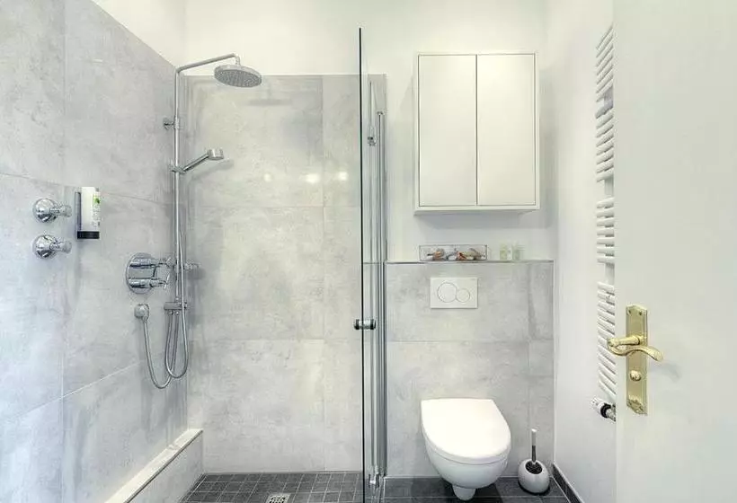 Carlstadt Suites Dusseldorf