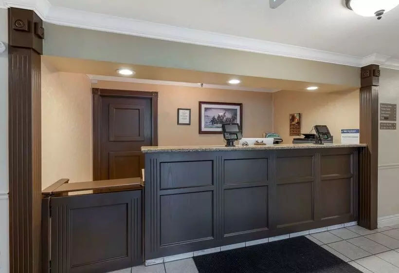 Отель Best Western Colonial Inn