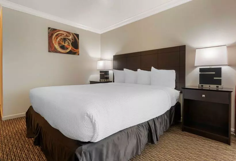 Отель Best Western Colonial Inn