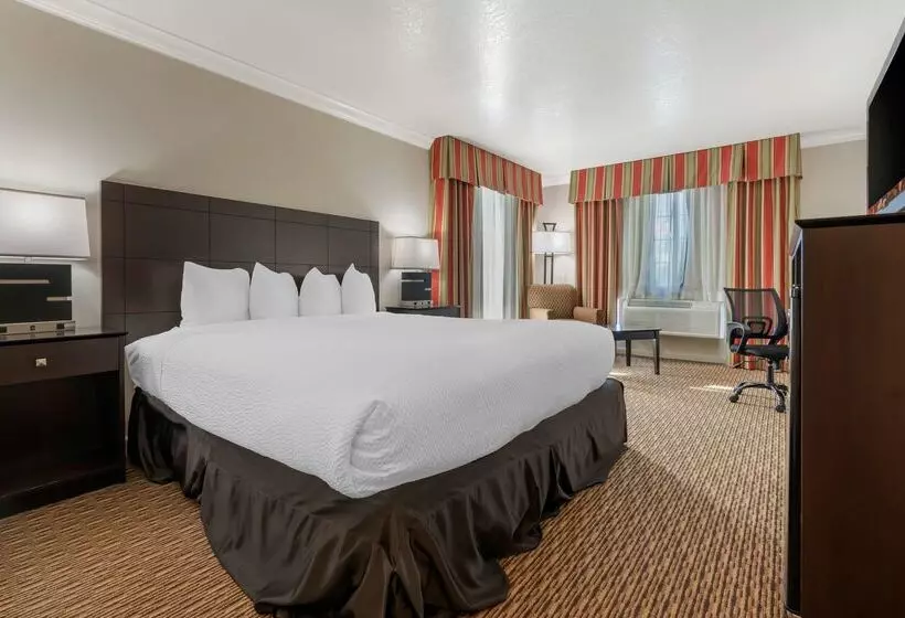 Отель Best Western Colonial Inn