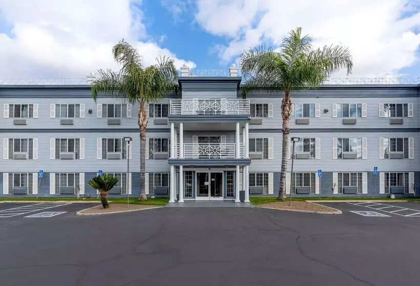 Отель Best Western Colonial Inn