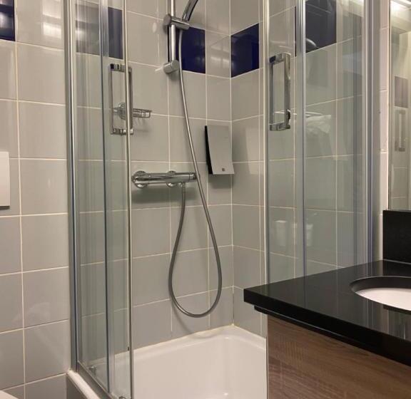 هتل Castel De Pontalesse