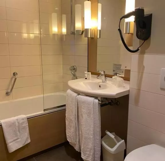 בית מלון כפרי Castel De Pontalesse