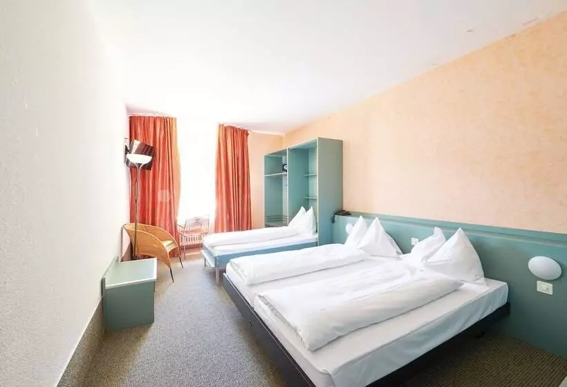 ホテル City Am Bahnhof