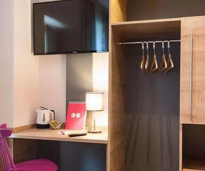 هتل Junior By Max 70