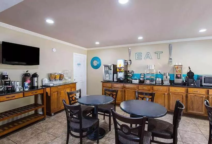 ホテル Days Inn By Wyndham Foley