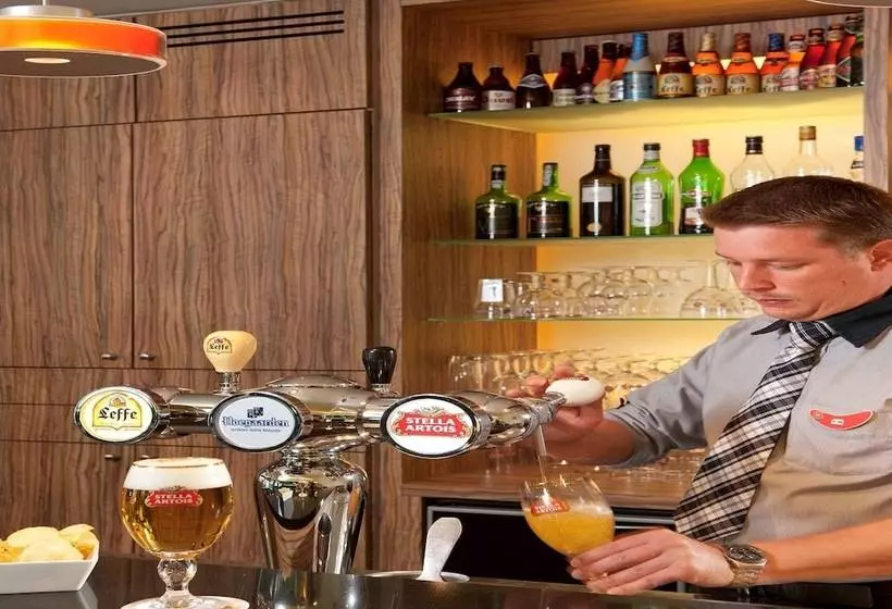 Hotelli Ibis Leuven Centrum