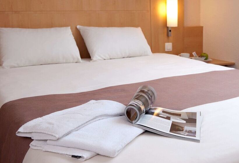 בית מלון כפרי Ibis Leuven Centrum