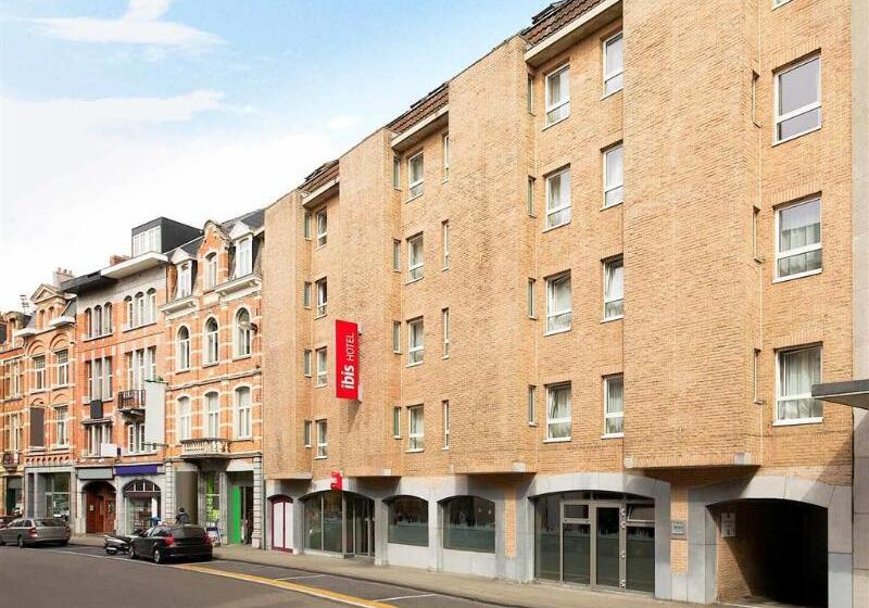 בית מלון כפרי Ibis Leuven Centrum