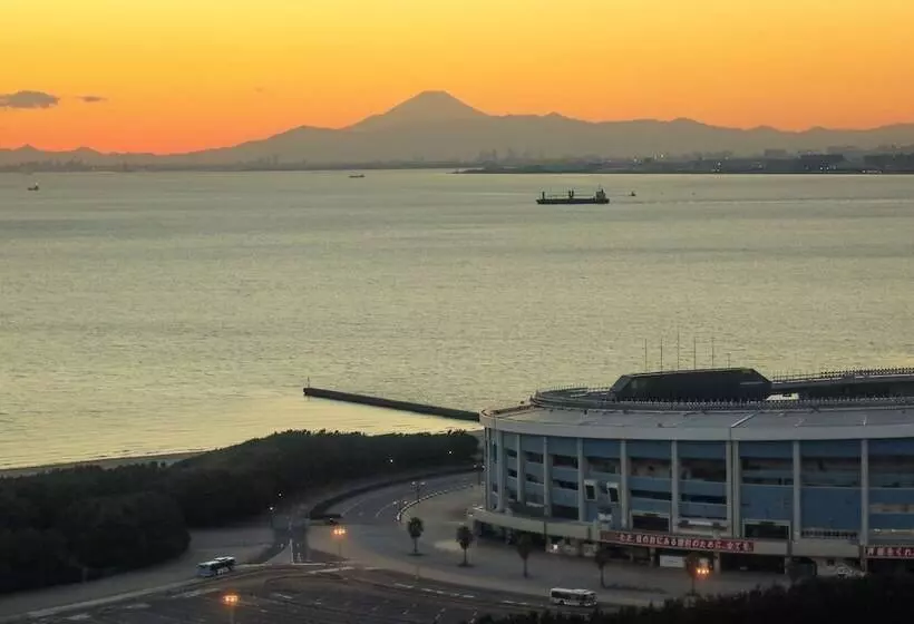 בית מלון כפרי New Otani Makuhari