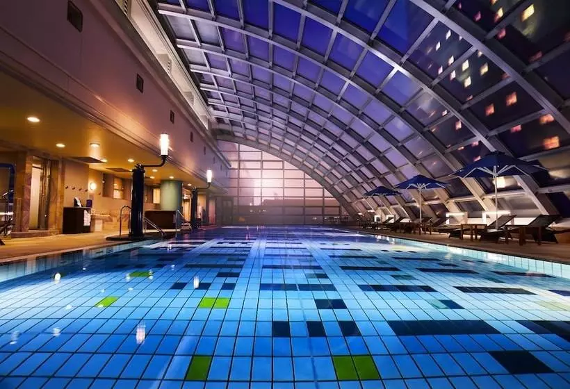 בית מלון כפרי New Otani Makuhari