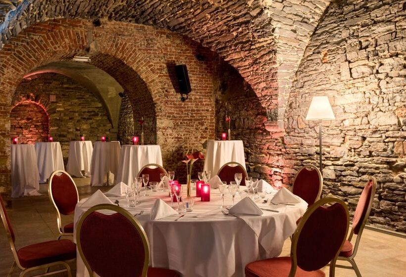 هتل NH Collection Gent