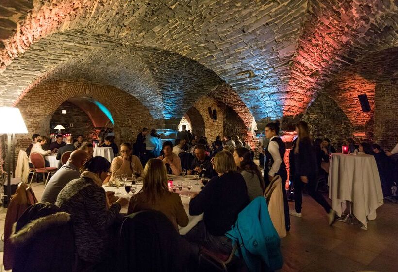 هتل NH Collection Gent