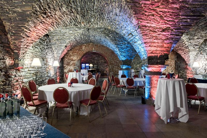 هتل NH Collection Gent