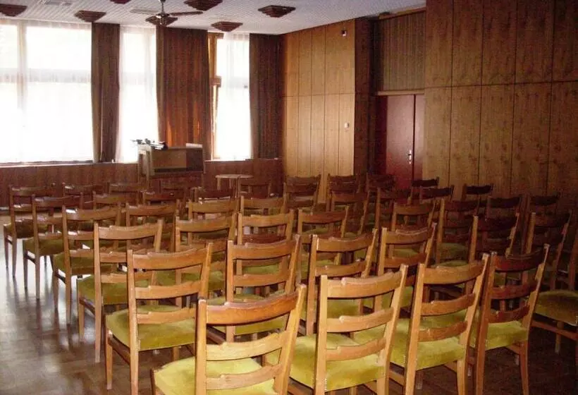 Отель Riviera Park