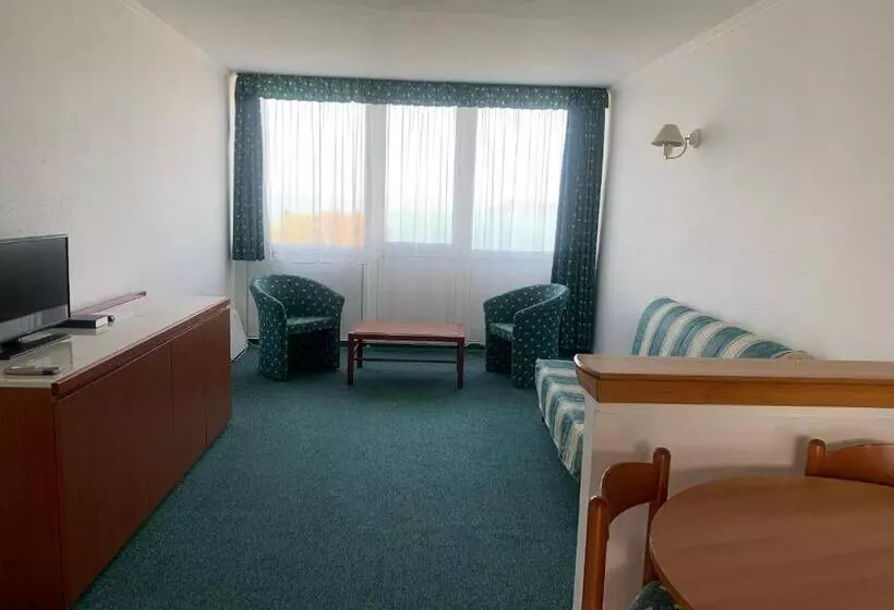 Отель Riviera Park