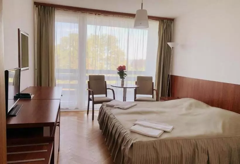 Отель Riviera Park