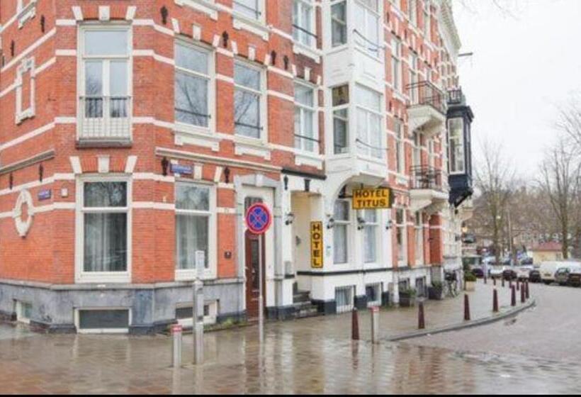 فندق Titus City Centre