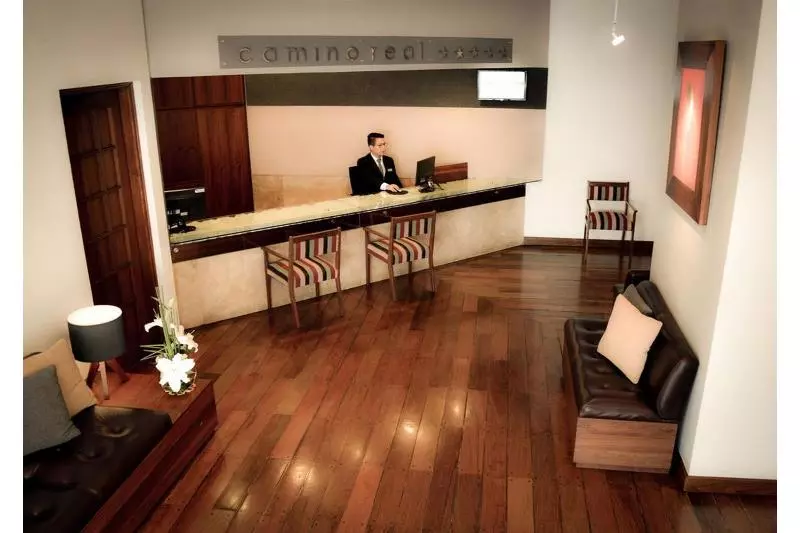 Camino Real Apart, Downtown