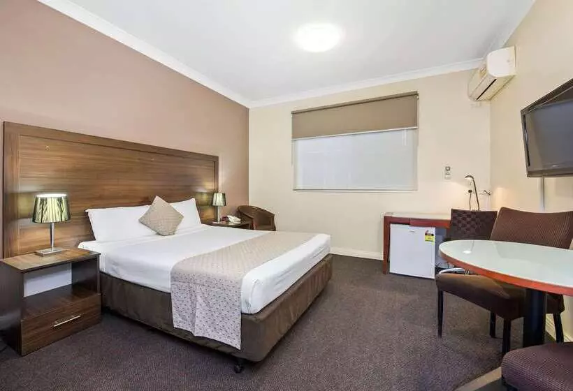 Comfort Hotel Dandenong