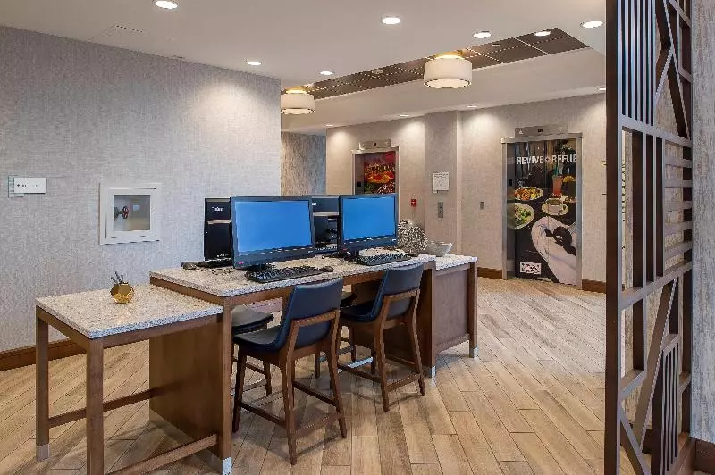 Crowne Plaza Hotel St. Louis Airport, An Ihg