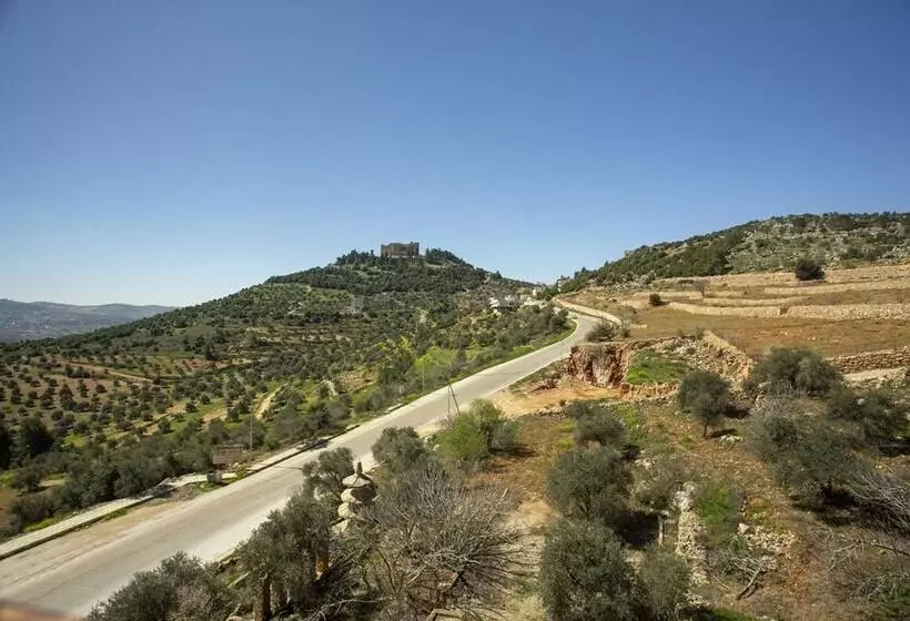 هتل Ajloun