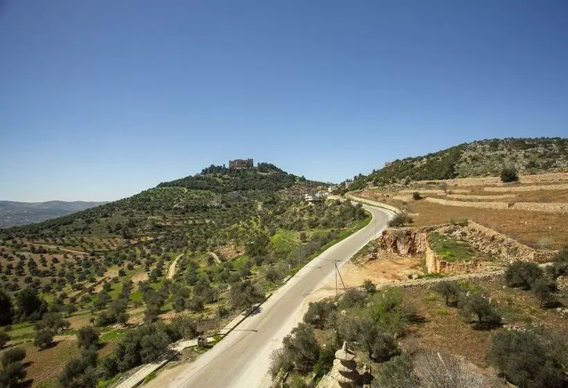 هتل Ajloun
