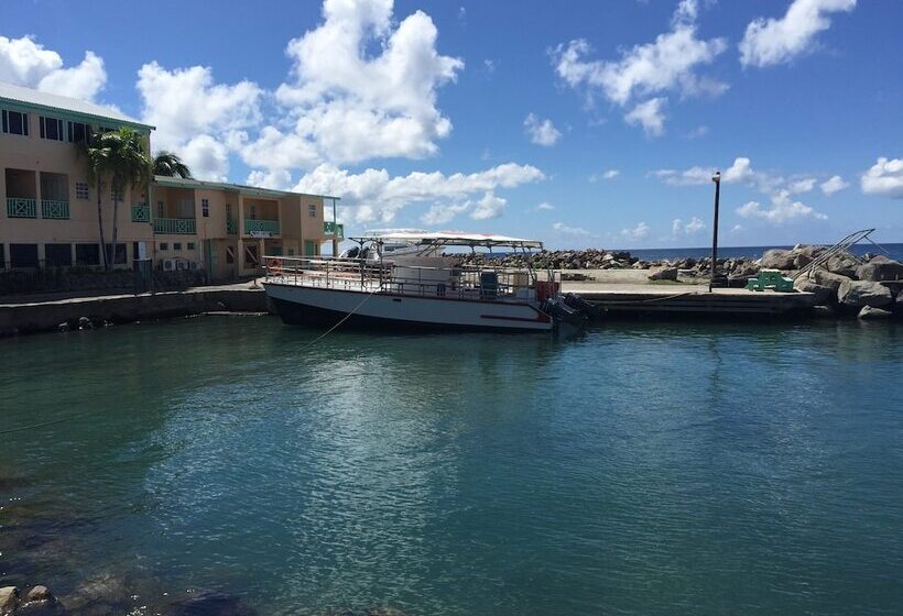 هتل Bird Rock Beach