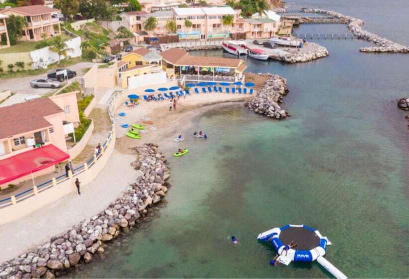 هتل Bird Rock Beach