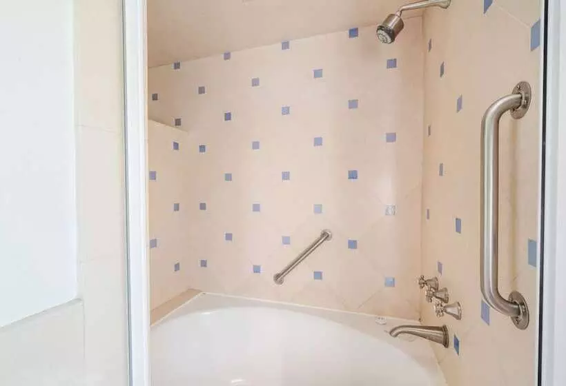 فندق Château Du Sureau