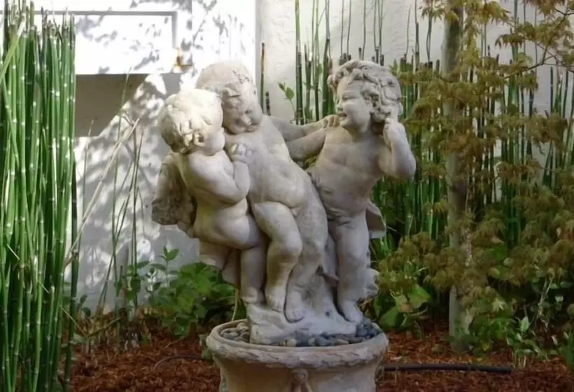 فندق Château Du Sureau