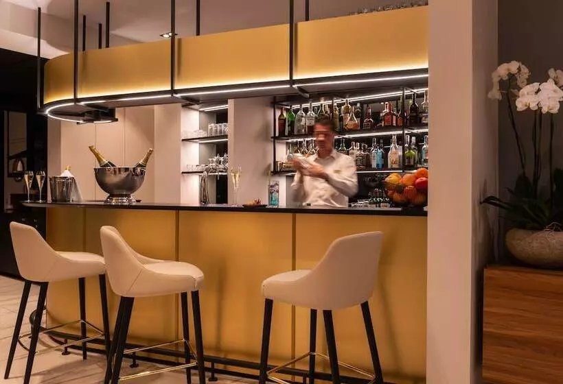 هتل L Amiraute Brest