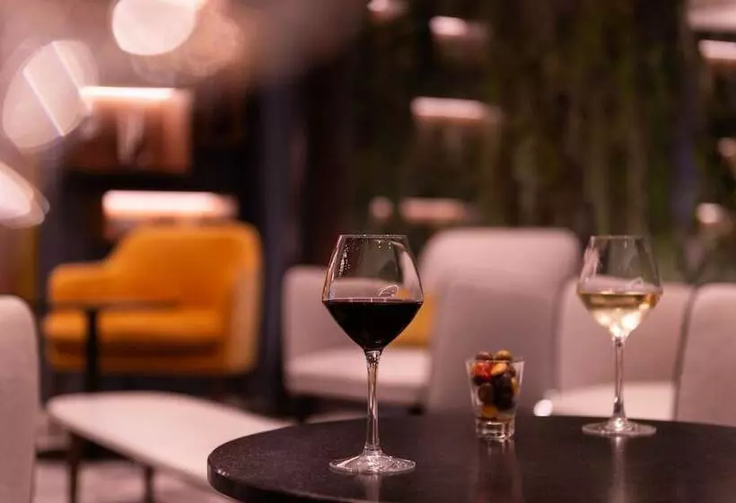 هتل L Amiraute Brest