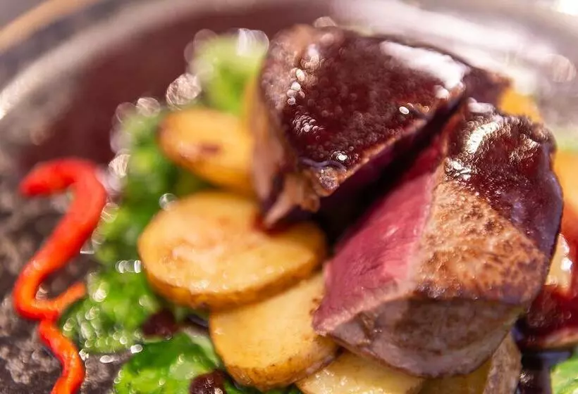 هتل L Amiraute Brest