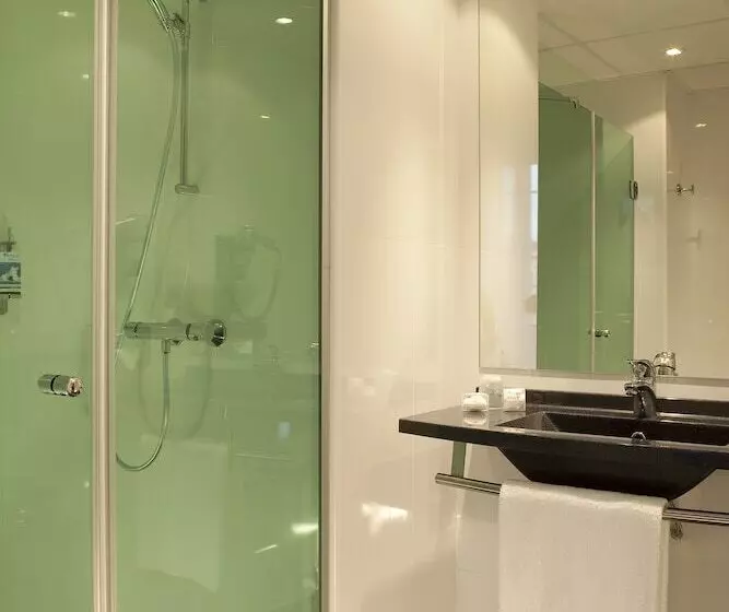 هتل L Amiraute Brest