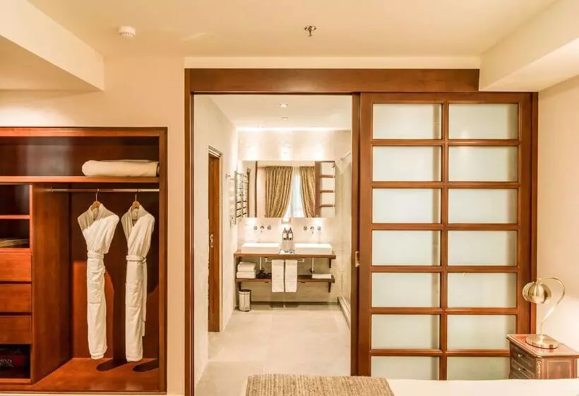 هتل Melia Recoleta Plaza