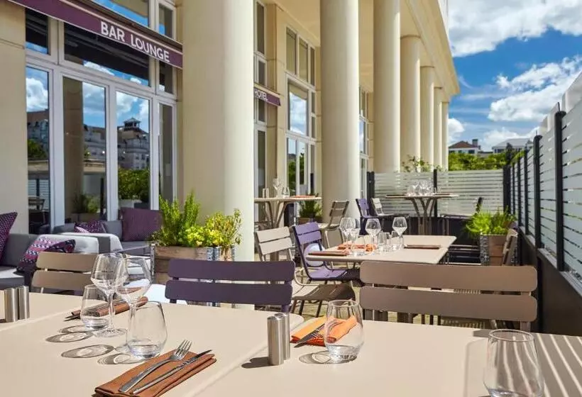 בית מלון כפרי Mercure Marne La Vallee Bussy St Georges