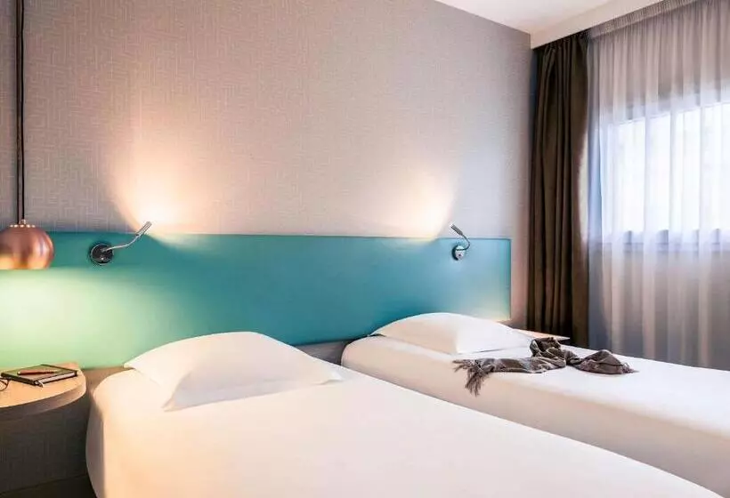 בית מלון כפרי Mercure Marne La Vallee Bussy St Georges