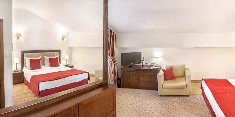 Отель Yastrebets Wellness & Spa