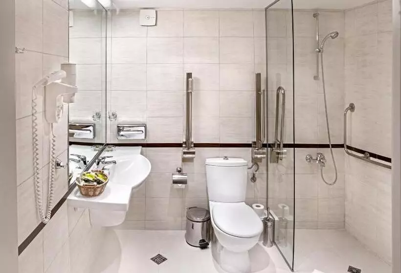 Отель Yastrebets Wellness & Spa