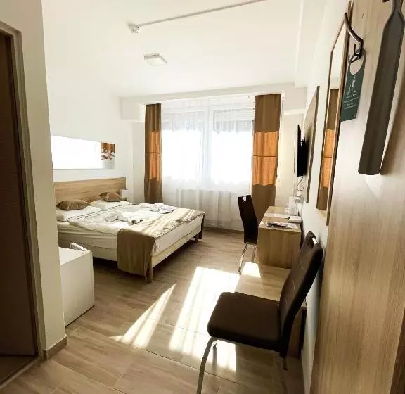 öreg Tó Hotel és Rendezvénytér