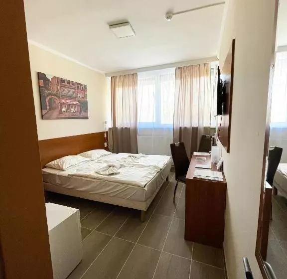 öreg Tó Hotel és Rendezvénytér