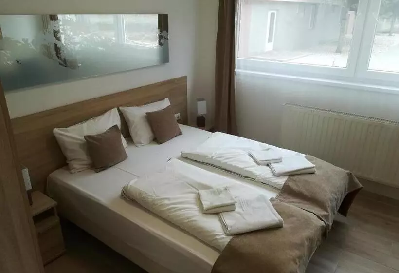 öreg Tó Hotel és Rendezvénytér