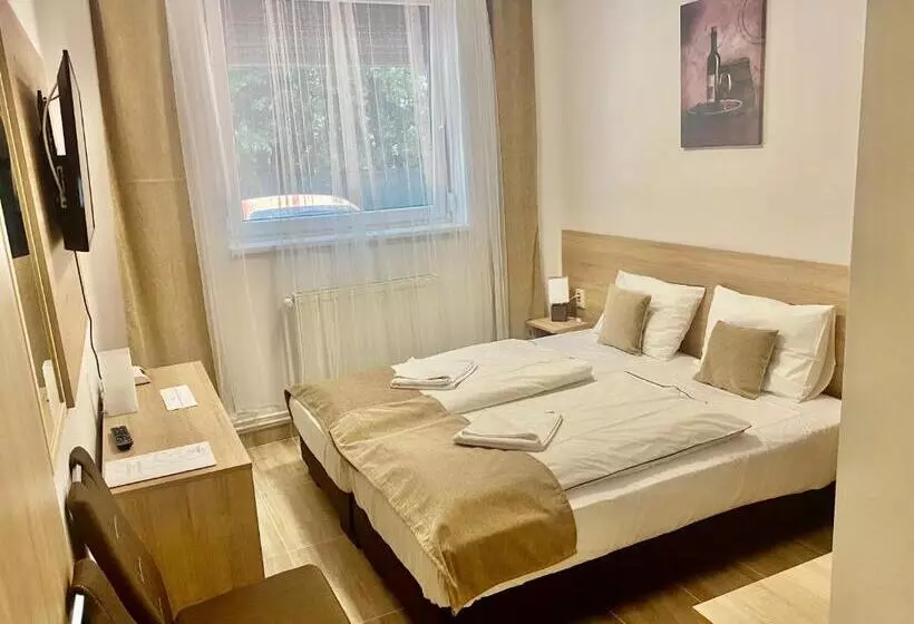 öreg Tó Hotel és Rendezvénytér