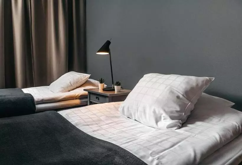 Hotel L Bjorken
