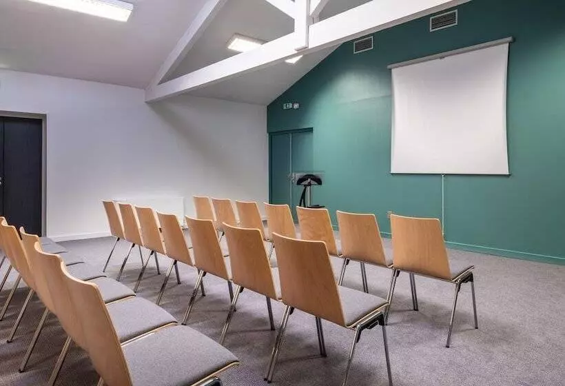 فندق Domaine Du Gouverneur, Hôtel, Restaurant & Golf