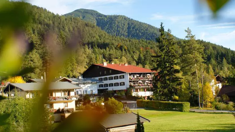 Отель My Mountain Lodge 