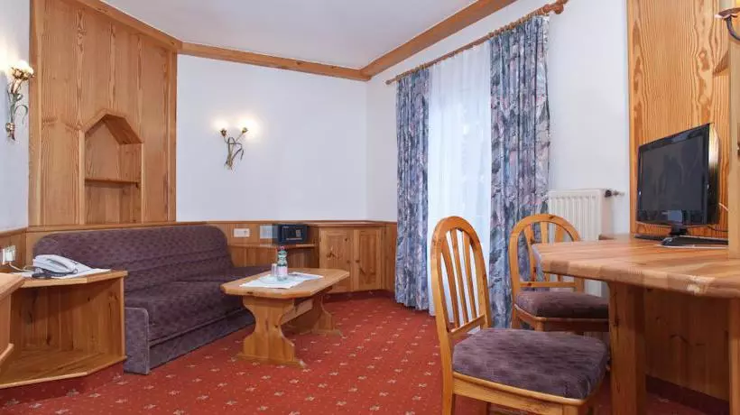 Отель My Mountain Lodge 