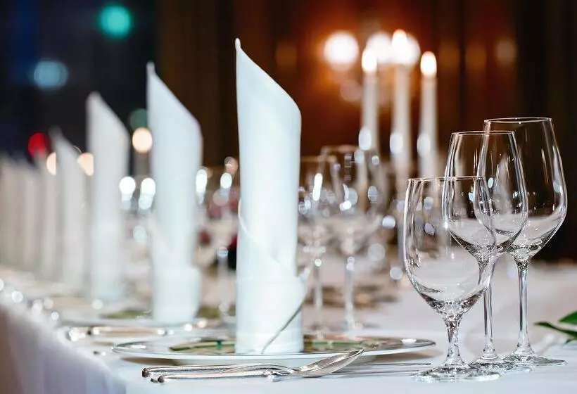 Hotelli Regent Berlin, An Ihg