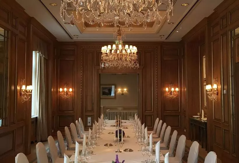 Hotelli Regent Berlin, An Ihg